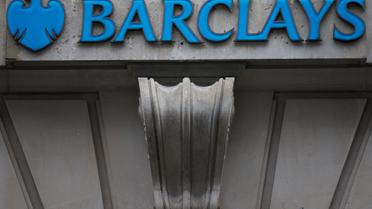 Le logo de Barclays sur la façade d'une agence à Londres, en février 2013 [Andrew Cowie / AFP/Archives]