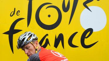 Lance Armstrong lors d'une étape pendant son dernier Tour de France, le 9 juillet 2010 à Montargis. [Pascal Pavani / AFP/Archives]