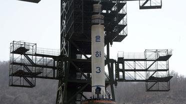 La fusée nord-coréenne Unha-3 au centre spatial Tangachai-ri, le 8 avril 2012 [Pedro Ugarte / AFP/Archives]