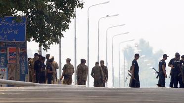Des militaires et des policiers pakistanais [Arif Ali / AFP/Archives]