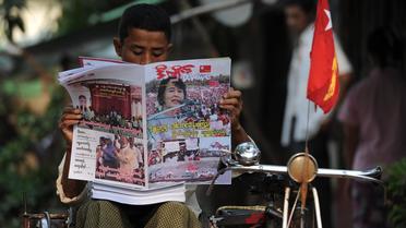 La censure sur les médias a été officiellement abolie lundi en Birmanie, a indiqué le ministère de l'Information après la levée des dernières restrictions qui pesaient sur les publications en charge des sujets politiques et religieux.[AFP]