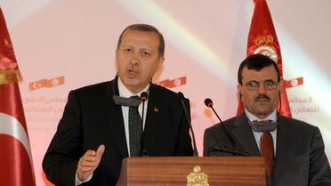 Le Premier ministre turc Recep Tayyip Erdogan (gauche), à Tunis, le 6 juin 2013 [Fethi Belaid / AFP]