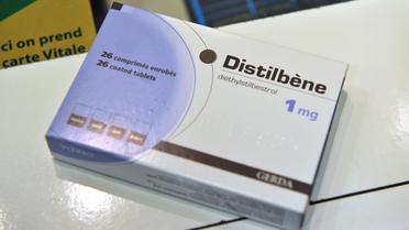 Une boîte de Distilbène (diéthylstilboestrol ou DES), un médicament distribué aux femmes enceintes en France entre 1950 et 1977 [Miguel Medina / AFP/Archives]