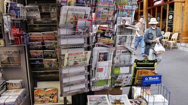Un kiosque à journaux à Paris [Hocine Zaourar / AFP/Archives]