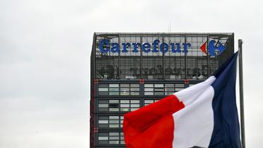 Le logo de Carrefour à Lomme, dans le nord de la France, le 15 juin 2011 [Philippe Huguen / AFP/Archives]
