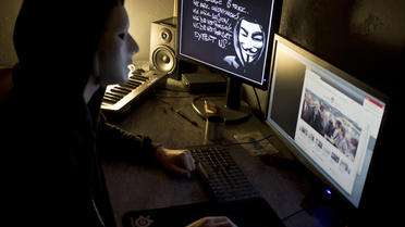 Un hacker du groupe Anonymous [Jean-Philippe Ksiazek / AFP/Archives]