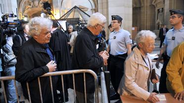 Arrivée des victimes le 24 septembre 2012 au palais de justice de Paris [Mehdi Fedouach / AFP]