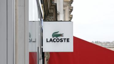 Une enseigne Lacoste à Paris [Eric Piermont / AFP/Archives]