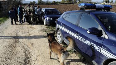 Les gendarmes français recherchent la jeune Chloé, le 14 novembre 2012 à Barjac [Pascal Guyot / AFP/Archives]