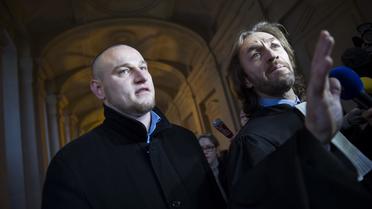 Marc Machin (g) et son avocat Louis Balling au Palais de Justice de Paris, le 17 décembre 2012 [Fred Dufour / AFP]