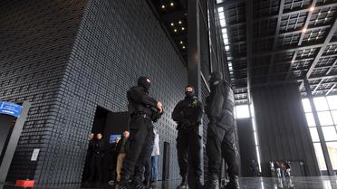 Des membres des forces spéciales, le 22 mai 2013 à la cour d'assises de Nantes [Frank Perry / AFP]