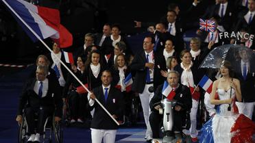  La délégation française avait rejoint Londres avec deux buts : décrocher 16 médailles d’or et une place dans le top 10 mondial