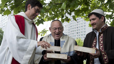 Le pasteur Gregor Hohberg, l’imam Kadir Sanci et le rabbin Tovia Ben-Chorin. 