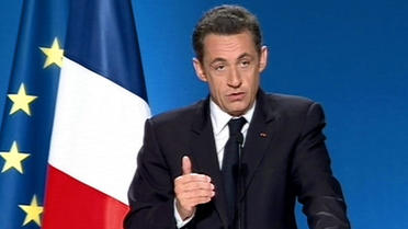Nicolas Sarkozy s'est laissé aller à des confidences sur sa relation avec Carla Bruni, lors de la première conférence de presse de son quinquennat, le 8 janvier 2008. 