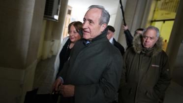 L'ancien maire de Paris Jean Tiberi (c) et sa femme Xavière, le 12 mars 2013 à Paris [Lionel Bonaventure / AFP/Archives]