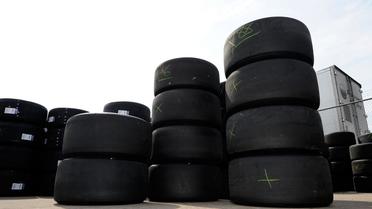 Une pile de pneus, en juin 2012 [John Harrelson / Getty Images/AFP/Archives]