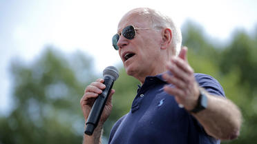 Joe Biden s'est retrouvé à nouveau embarrassé jeudi lors d'un meeting dans l'Iowa.