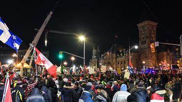 La police d'Ottawa a dénoncé le manque de moyens pour mettre aux fins aux blocages et manifestations dans la ville. 