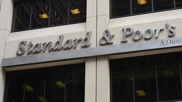 Le logo de l'agence de notation Standard and Poor's sur le fronton du siège de New York [Emmanuel Dunand / AFP/Archives]