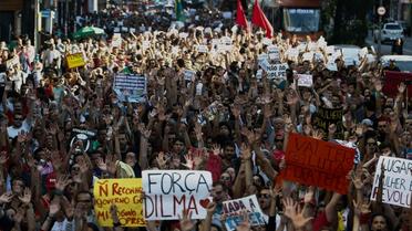 Des milliers de personnes manifestent le 15 mai 2016 à Sao Paulo au Brésil contre le gouvernement du président par intérim Michel Temer [Miguel Schincariol / AFP/Archives]