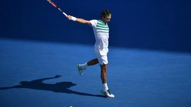 Roger Federer face au Tchèque Tomas Berdych en quarts de finale de l'Open d'Australie, le 26 janvier 2016 à Melbourne [PETER PARKS / AFP]