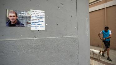 Une affiche appelant à la libération de Josu Ternera sur un mur de Miraballes dans le pays basque espagnol, le 16 mai 2019 [ANDER GILLENEA / AFP]