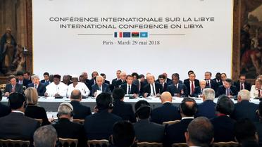 Emmanuel Macron réunit les principaux acteurs du conflit libyen à l'Elysée à Paris, le 29 mai 2018 [Etienne LAURENT / POOL/AFP]