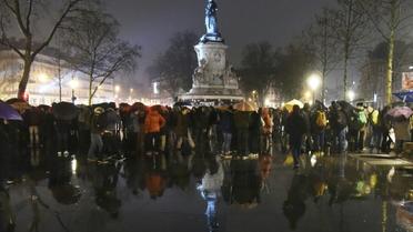 Des participants à la "Nuit debout", le 2 avril 2016 place de la République à Paris [DOMINIQUE FAGET / AFP]