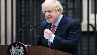 Le Premier ministre britannique Boris Johnson fait une déclaration devant le 10 Downing Street à l'occasion de son retour, le 27 avril 2020 à Londres [DANIEL LEAL-OLIVAS / AFP]
