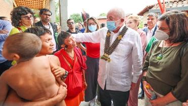 Le président brésilien Lula est allé à la rencontre des indigènes Yanomami samedi 21 janvier