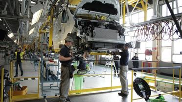 Chaîne de montage à l'usine Renault de Sandouville [Charly Triballeau / AFP]