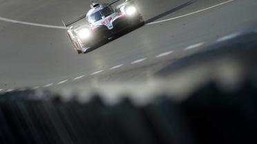 L'Espagnol Fernando Alonso, dans sa Toyota TS050-Hybrid LMP1, lors des essais libres, au Mans, le 12 juin 2019 [JEAN-FRANCOIS MONIER                 / AFP/Archives]