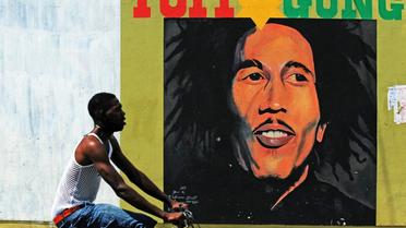 Un mural du chanteur jamaïcain Bob Marley, le 8 février 2009 à Kingston [JEWEL SAMAD / AFP/Archives]