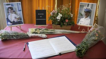 Vue prise le 21 mai 2010 à la mairie de Villiers-sur-Marne, du cahier de condoléances en mémoire d'Aurélie Fouquet, la policière municipale tuée lors d'une fusillade [Olivier Laban-Mattei / AFP/Archives]