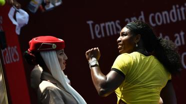 Serena Williams à l'issue du match contre Maria Sharapova le 26 janvier 2016 à Melbourne [SAEED KHAN / AFP]