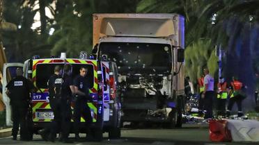 Le camion criblé de balles qui a foncé sur la foule le 14 juillet 2016 à Nice [VALERY HACHE / AFP]