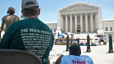 Manifestation contre la peine de mort le 29 juin 2013 devant la Cour suprême à Washington [Nicholas Kamm / AFP/Archives]