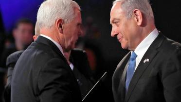 Le vice-président américain Mike Pence et le Premier ministre israélien Benjamin Netanyahu, à Jérusalem, le 23 janvier 2020 [RONEN ZVULUN / POOL/AFP]
