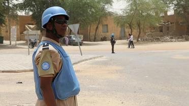 Un casque bleu de la Minusma le 8 avril 2015 à Tombouctou au Mali [Sebastien RIEUSSEC / AFP/Archives]