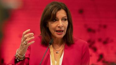 Anne Hidalgo, candidate à l'élection présidentielle 2022, lors d'une conférence de presse à Valence le 15 octobre 2021 [JOSE JORDAN / AFP]