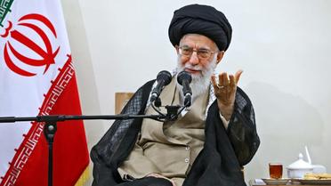 Photo d'archives remise par le bureau du guide suprême iranien montrant l'ayatollah Ali Khamenei le 21 septembre 2017 à Téhéran [HO / Iranian Supreme Leader's Website/AFP/Archives]