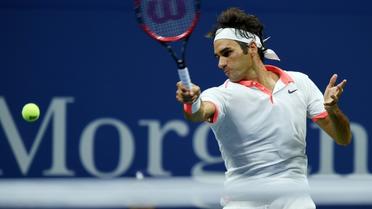 Le joueur de tennis Roger Federer lors de la sa demi-finale gagnée contre Martin Cilic à l'US Open à New York, le 11 septembre 2015 [Jewel Samad / AFP]