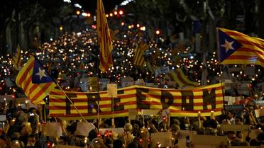 Manifestation à Barcelone après l'arrestation de deux responsables indépendantistes, le 17 octobre 2017 [LLUIS GENE                           / AFP]