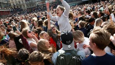 Rassemblement à la mémoire du DJ Avicii, le 21 avril 2018 à Stockholm [Fredrik PERSSON / TT News Agency/AFP]