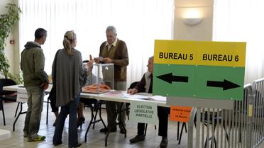 Un bureau de vote à Villeneuve-sur-Lot le 23 juin 2013 [Jean-Pierre Muller / AFP/Archives]