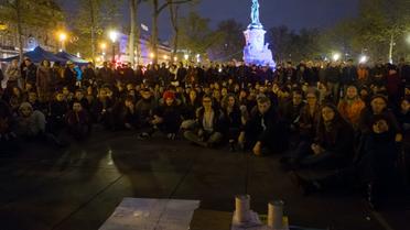 Des centaines de personnes assistent à l'Assemblée générale du mouvement citoyen Nuit Debout, place de la République à Paris le 2 mai 2016 [Geoffroy Van der Hasselt / AFP/Archives]