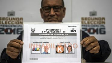 Le second tour de l'élection présidentielle au Pérou pourrait sceller dimanche le retour au pouvoir du clan d'Alberto Fujimori, ex-chef de l'Etat incarcéré pour crime contre l'humanité et dont la fille, Keiko, est favorite du scrutin [Ernesto Benavides  / AFP]