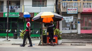 Dans une rue de Kinshasa, le 21 décembre 2016 [Eduardo Soteras / AFP]