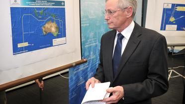 John Young, responsable de l'Autorité australienne de sécurité maritime (AMSA), lors d'une conférence de presse le 20 mars 2014 à Canberra [MARK GRAHAM / AFP]