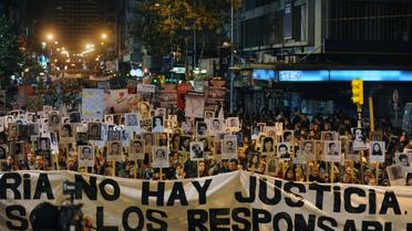 Des proches de victimes de la dictature en Uruguay défilent, le 20 mai 2013 à Montevideo [Miguel Rojo / AFP/Archives]